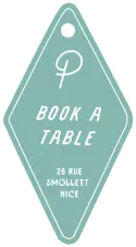 Green retro hotel key tag icon with the text Réserver and the address of Pamela's Bar at 26 rue Smollett in Nice.